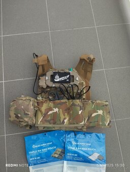 AIRSOFT KOMPLETNÍ VÝSTROJ A VYBAVENÍ - 10