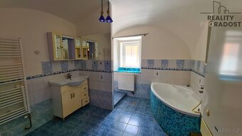 Prodej RD 2+1 Vyškov - Rychtářov se zahradou, dvorem a pergo - 10