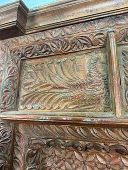 Indická ručně řezaná portálová skříň (136003) - 10