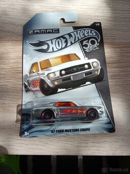 Hot wheels - 10