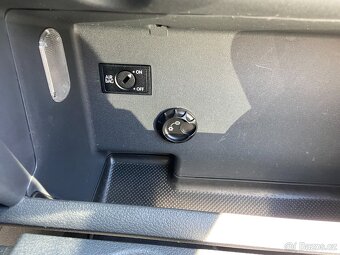 VW Touran 1.2 TSi 77kW Serviska,Senzory - 10
