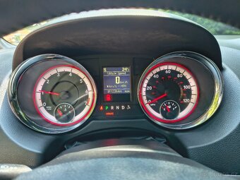 Dodge Grand Caravan 2016 R/T - 10