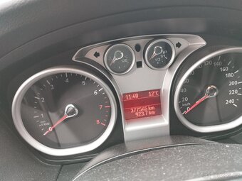 Ford Focus II Combi 1,6 - 10