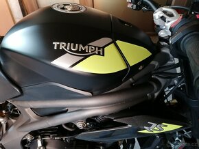 TRIUMPH Speed Triple RS 4/2021 - 10