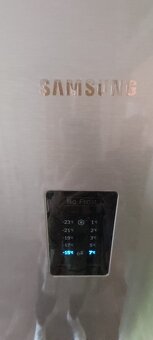 Lednice s mrazákem SAMSUNG 321 l - stříbrná - 10