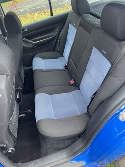 Volkswagen Golf 1.8T GTI - 10