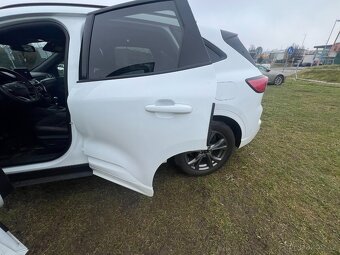 Ford Kuga ST LineX, 1,5 110kW, manuál. TOP STAV. NEBOURANÉ - 10