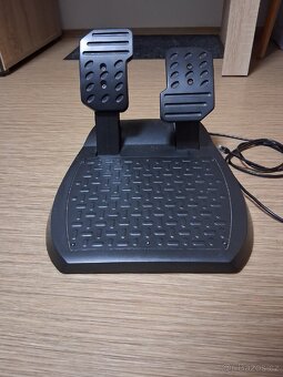Herní volant z řady Thrustmaster T80 - 10