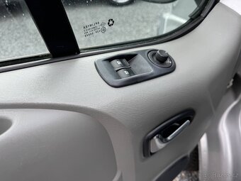 Renault Trafic 2.0 Dci 84 kw 9 míst - 10