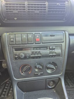 Audi A4 1.6i - 10