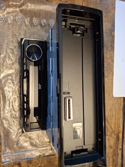 Prodám autorádio JVC - 10