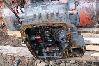 Zetor 8145 12045 12011 12111 12145 16145 diferenciál - 10
