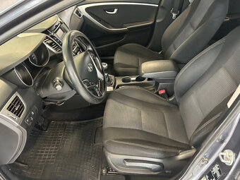 Hyundai i30 r.v. 2015, 1,6CRDi 81Kw klima - 10