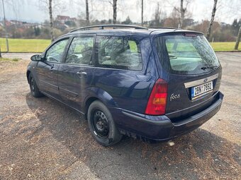 Ford Focus 1.8 TDCI - 10