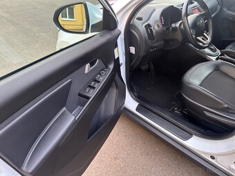 Kia sportage 4x4 automat - 10