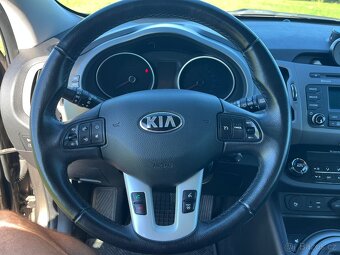 Kia Sportage 1.6GDi KLIMATIZACE ALU manuál 135PS 11/2015 - 10