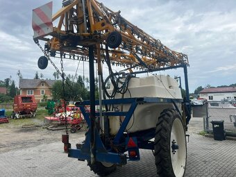 Tažený postřikovač SIEGER ( AgriFac) TSMR 3000 l , 24 m - 10