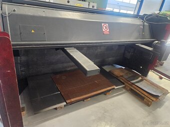 Hydraulické tabulové nůžky BAYKAL HGL 3100/8 - 10