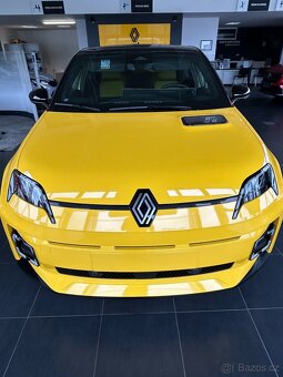 Renault R5 E-Tech elektrický Iconic Cinq 120k - NOVÉ VOZIDLO - 10