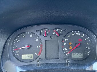 Volkswagen Golf 4 1.4 55kw - 10