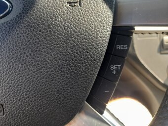 Ford Kuga 4X4 2,0 TDCI 103 KW TAŽNÉ AC - 10