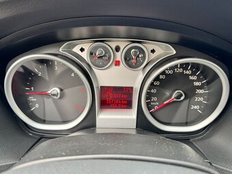 Ford focus kombi 1.6 tdci..rok 2010 listový model - 10