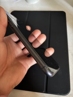 iPhone 11 64GB - 10