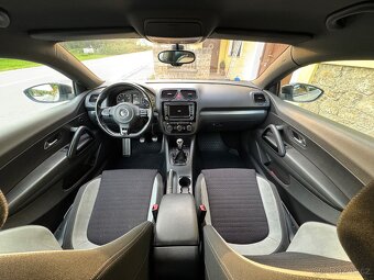 Scirocco R - 10