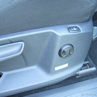 Volkswagen Touran 2,0TDi 110kw, DSG, 2016, Comfort, FULL LED - 10