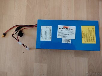 Elektrokoloběžka EcoWheel ER37 - 10