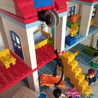 Lego duplo 5795 Velká městská nemocnice - 10