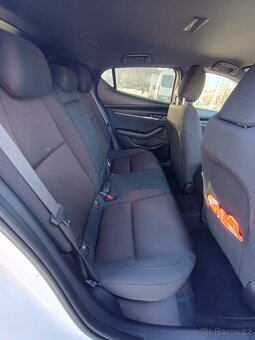 Mazda 3 BP 2.0 Skyactive - G 122k 2020 - olej po 7-8tis. km - 10