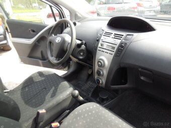Prodám Toyota Yaris 1.0,1maj. - 10
