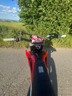 Husqvarna WR 125 (supermoto) - 10