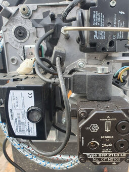 Viessmann Vitoladens 300-T VW3B olejový kondenzační kotel 19 - 10