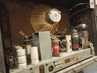 Staré rádio Philips 905A-14 - 10