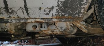 Prodám Ford Sierra 1.6 CVH 59kW - 10