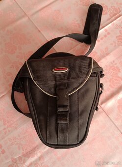 Prodám Nikon 3100+obj. 18-55 - 10