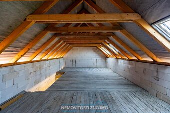 Prodej hrubé stavby rodinného dvojdomu, 2x 4+kk, k.ú. Chvalo - 10