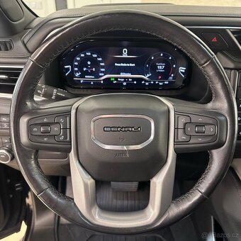 GMC YUKON DENALI DURAMAX 2022 - 10