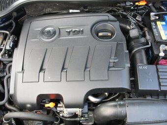 Octavia combi II 1,6 TDiCR-77 kW, 98.000,-Kč - 10