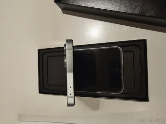 Samsung Galaxy Z Flip6, SM-F741B - 10