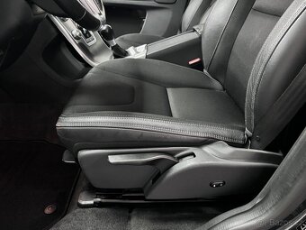 Volvo XC60 2.4 D4 140 kW 4x4 Manuál, 2016, nové rozvody - 10