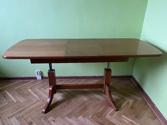 Konferenční polohovatelný/rozkládací stolek - 10