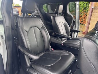 Chrysler Pacifica 3,6 Hybrid RU Radar S type 2022 - 10