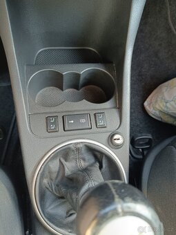 Škoda Fabia II, 1.2i - 10