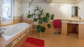 KOLÍN - RODINNÝ DŮM U CENTRA MĚSTA - 10