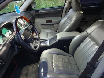 CHRYSLER 300C 2.7 142KW VÝMĚNA MOŽNÁ - 10