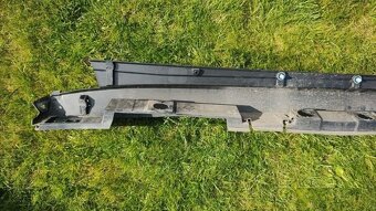 Toyota Aygo X - kryt prah podbeh / Kia Rio III 3 - maska - 10