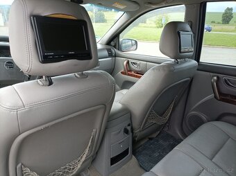 Kia Sorrento - 10